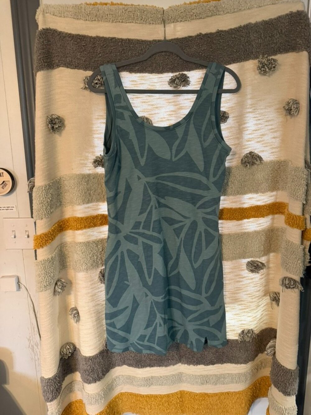 Title Nine Dream Dress Green Tropical Leaf Print Pockets Sleeveless Athletic Med